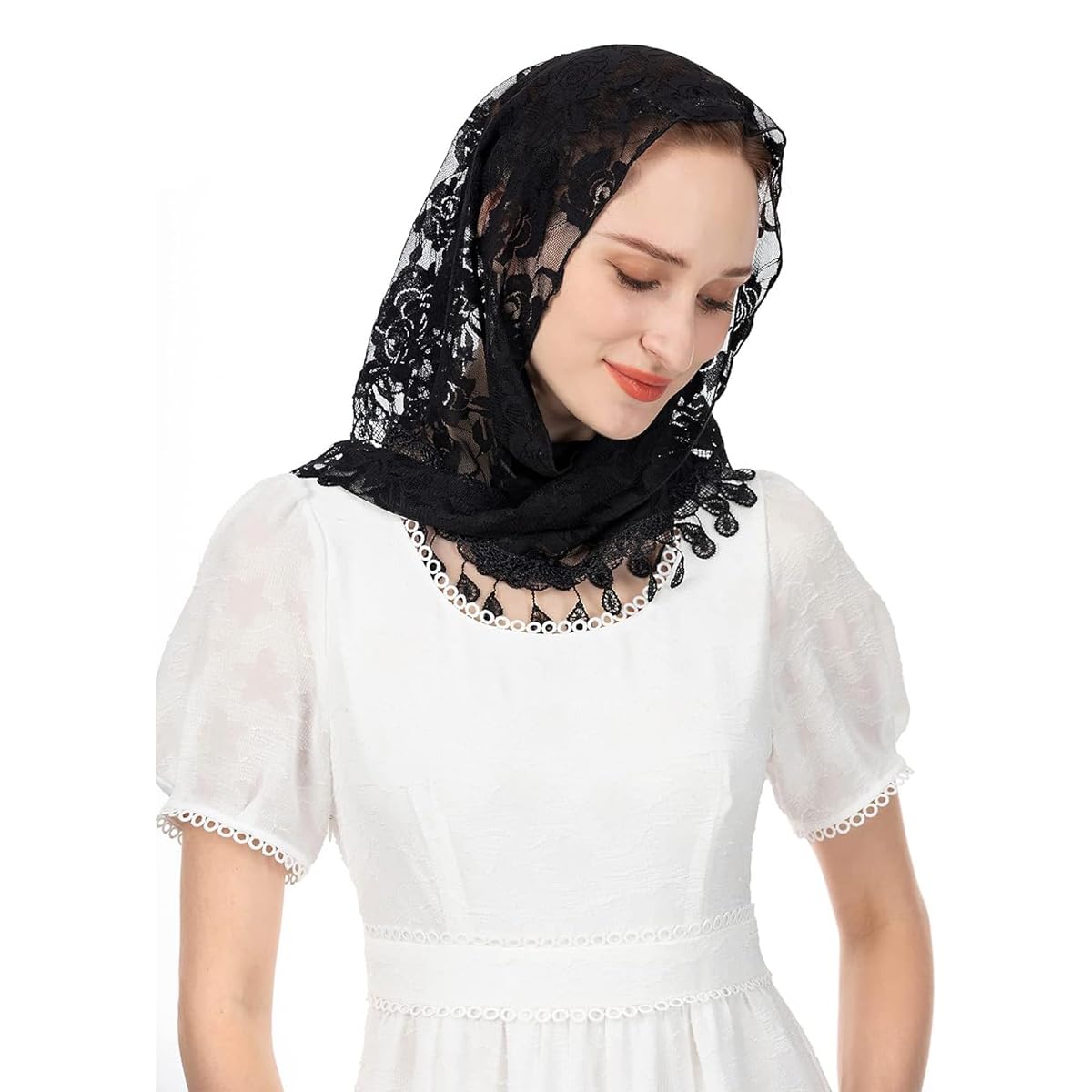 PALAY Triangle Lace Mantilla Veil for Church and Wedding featuring Rose Embroidery | Black