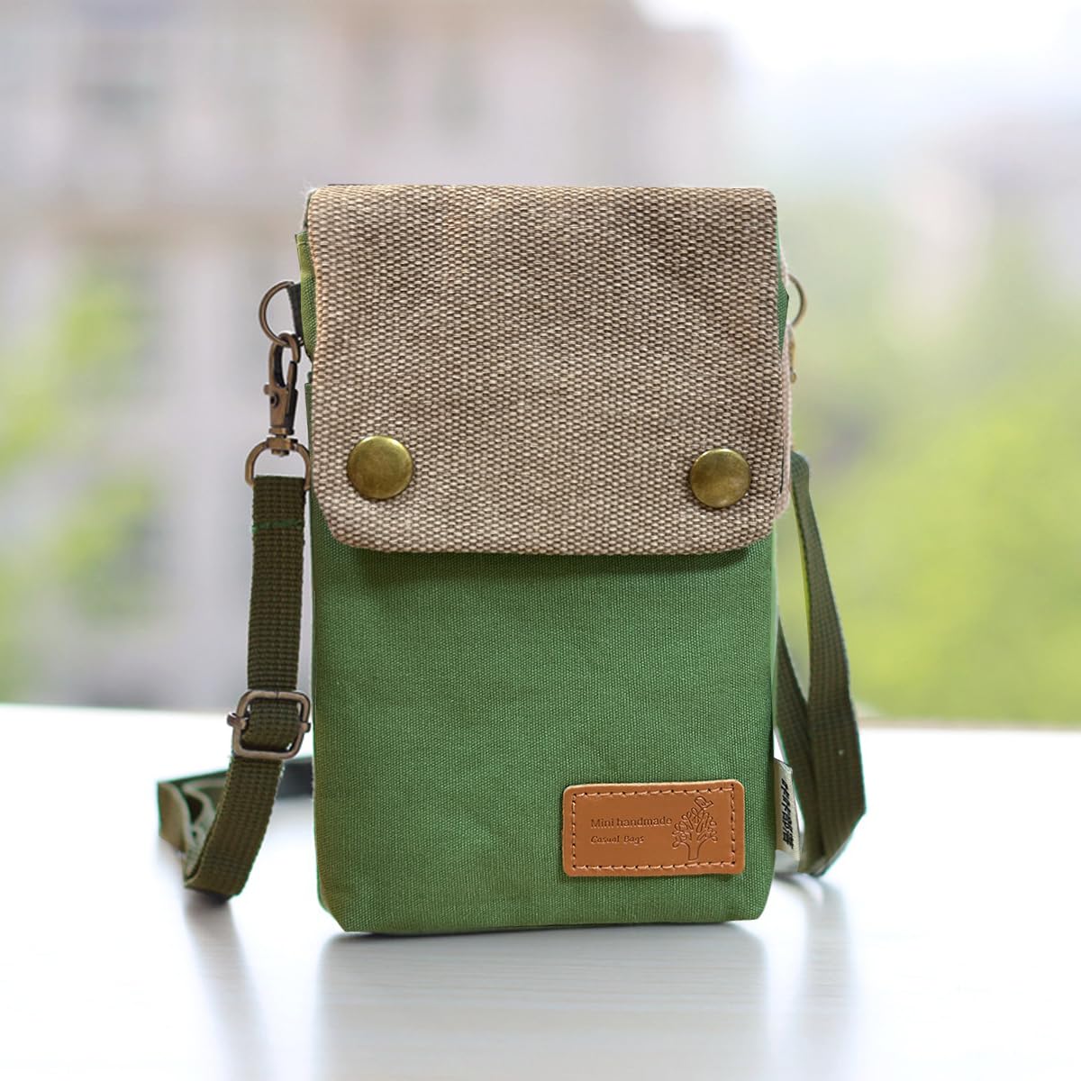 INICAT Women's Small Sling Bag - Crossbody Fanny Pack, Touchscreen Phone Pocket, Khaki, Faux Leather